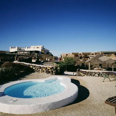 El Pinar Sleeps 4 Pool Wifi * Guinate